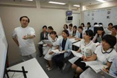 看護師 募集案内